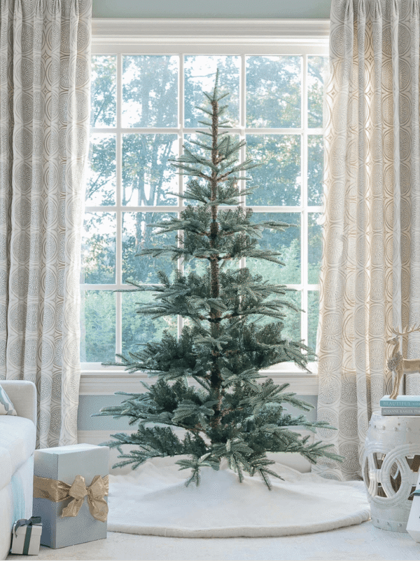 King-Noble-Fir-tree 7' King Noble Fir™ Artificial Christmas Tree with 500 Warm White LED Lights