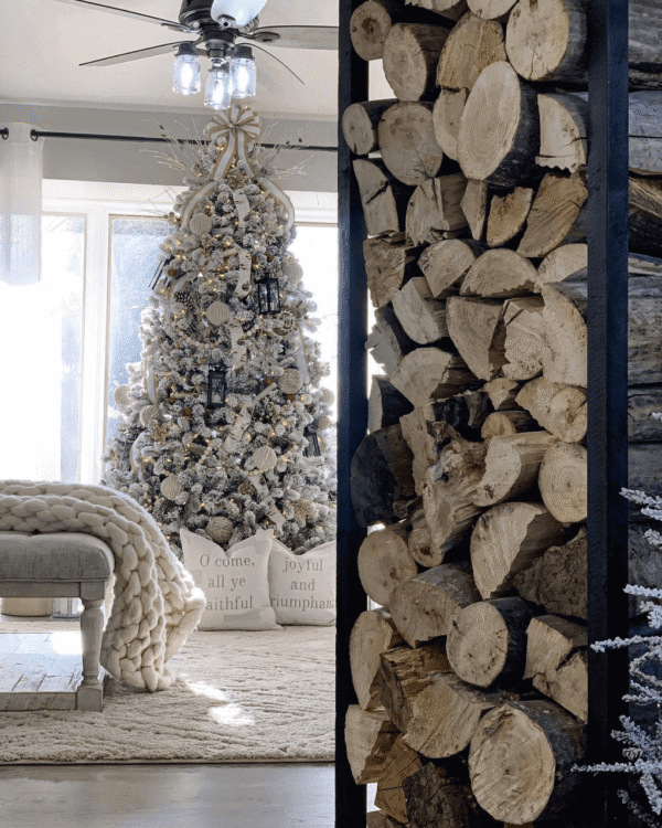 KingFlockLed 7.5' King Flock® Artificial Christmas Tree with 800 Warm White LED Lights