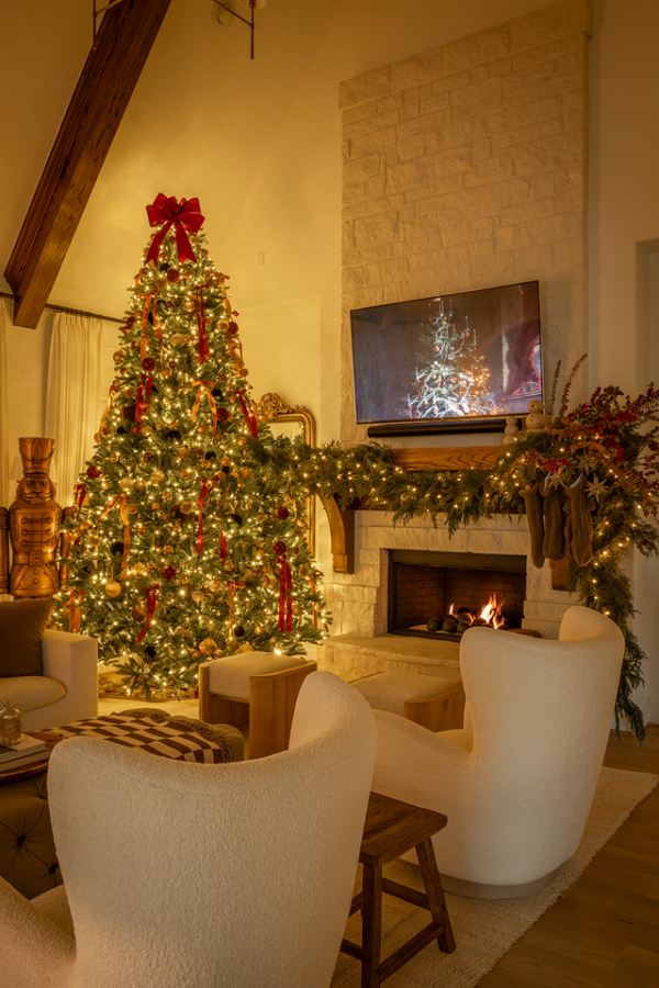 PhotoDec092024_85633AM_1_3 7.5' King Fraser Fir Artificial Christmas Tree Unlit