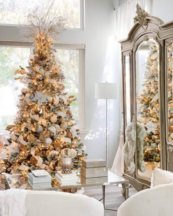 Prince-Flock-Artificial-Christmas-Tree9_a290a73d-b5d6-4b54-97e8-a0bf6502c0f8 8' Prince Flock® Artificial Christmas Tree Unlit