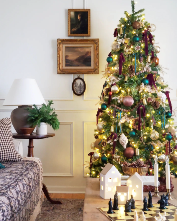 Royal_Fir_Slim_2 7.5' Royal Fir Slim Artificial Christmas Tree with 650 Warm White & Multi-Color LED Lights