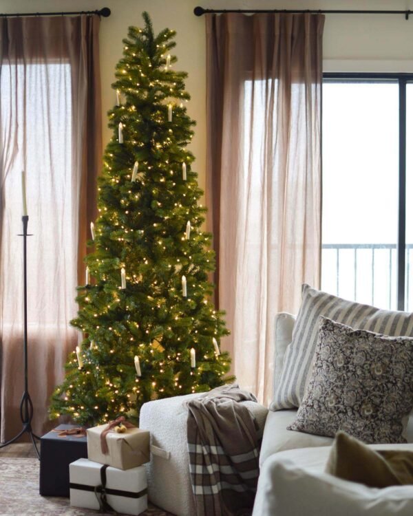 everyday.addy--snowflakes--2022-11-18-03-19-09--instagram_e008c4c3-05bd-4f0e-a0fa-da4058f8eb0a 7.5' King Douglas Fir Slim Artificial Christmas Tree with 800 Warm White & Multi-Color LED Lights