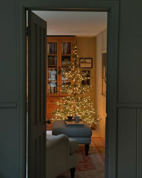 mandyenohome--candy-cane-lane--2024-11-12-01-43-45--instagram 9' King Noble Fir Artificial Christmas Tree with 700 Warm White LED Lights