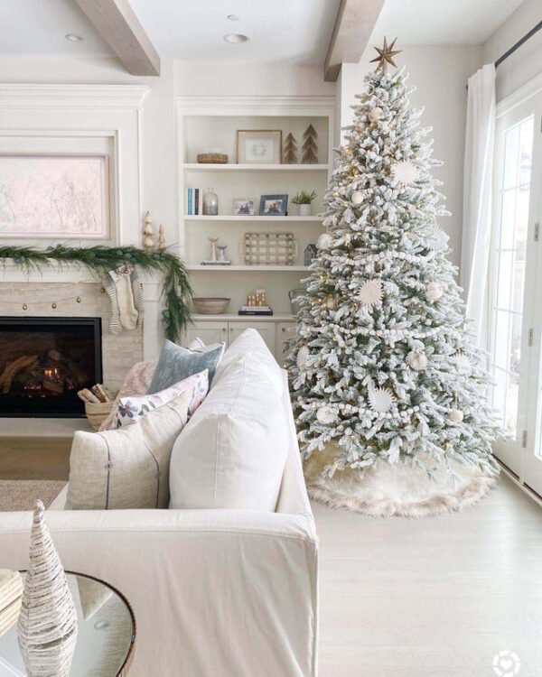 queen-flock-artificial-christmas-tree-1_a8957a70-84b3-46f3-aa65-f9c0797fc2b0 6.5' Queen Flock® Artificial Christmas Tree Unlit